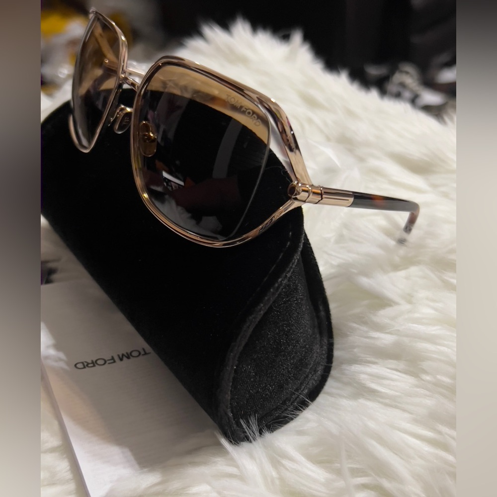 TOM FORD Goldie FT1092 Rose Gold/Havana Brown Butterfly Ladies Sunglasses - Picture 10 of 13